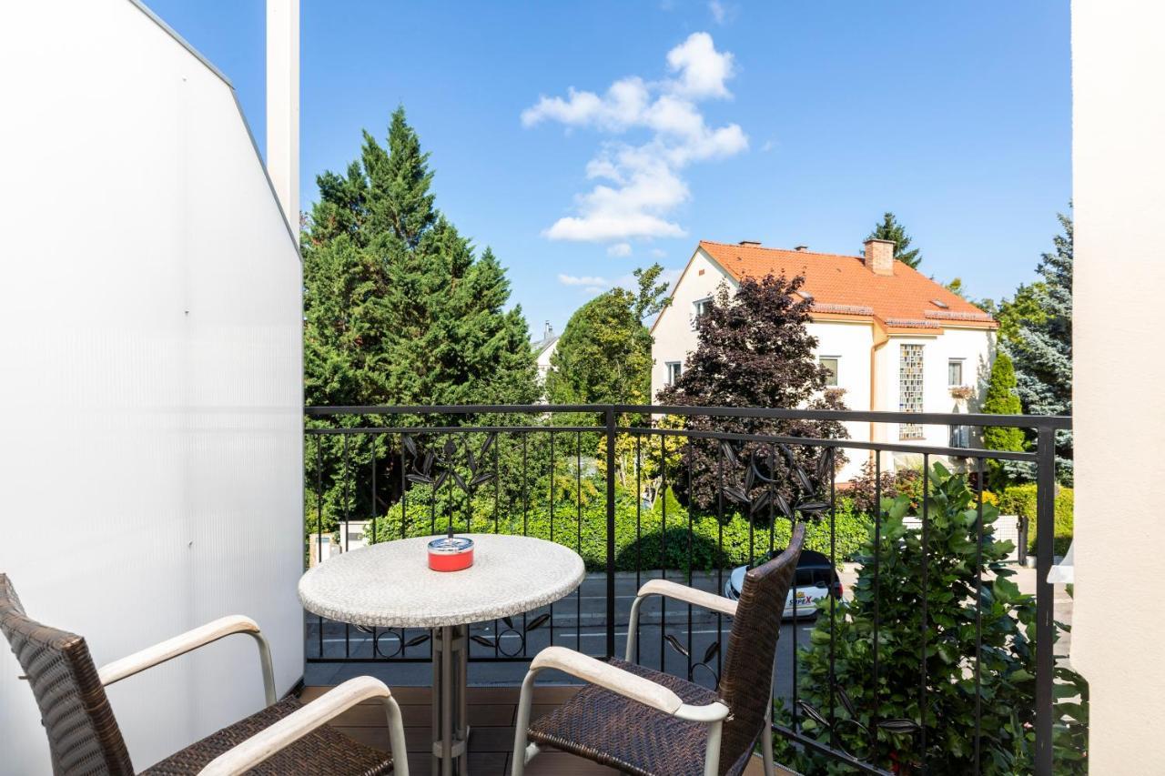 Imperial Apartments Schoenbrunn - Contactless Check-In Viena Exterior foto
