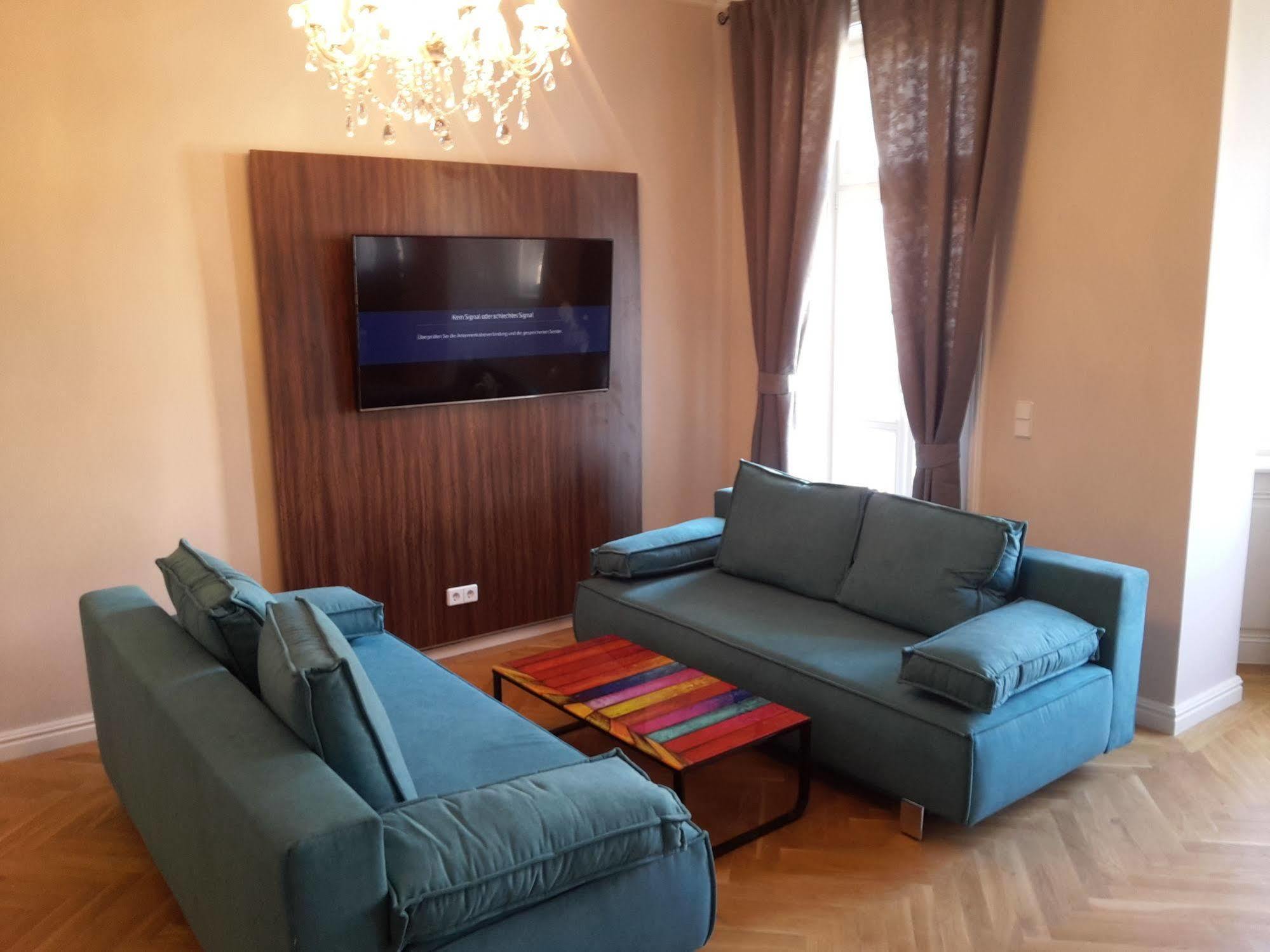 Imperial Apartments Schoenbrunn - Contactless Check-In Viena Exterior foto